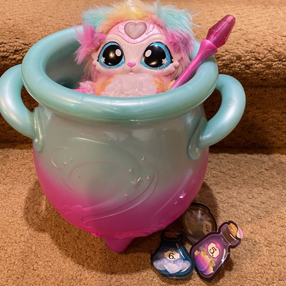 Magic Mixie Cauldren